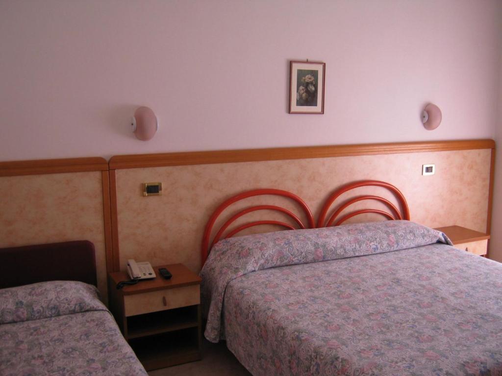 Hotel Parigi Rimini Camera foto