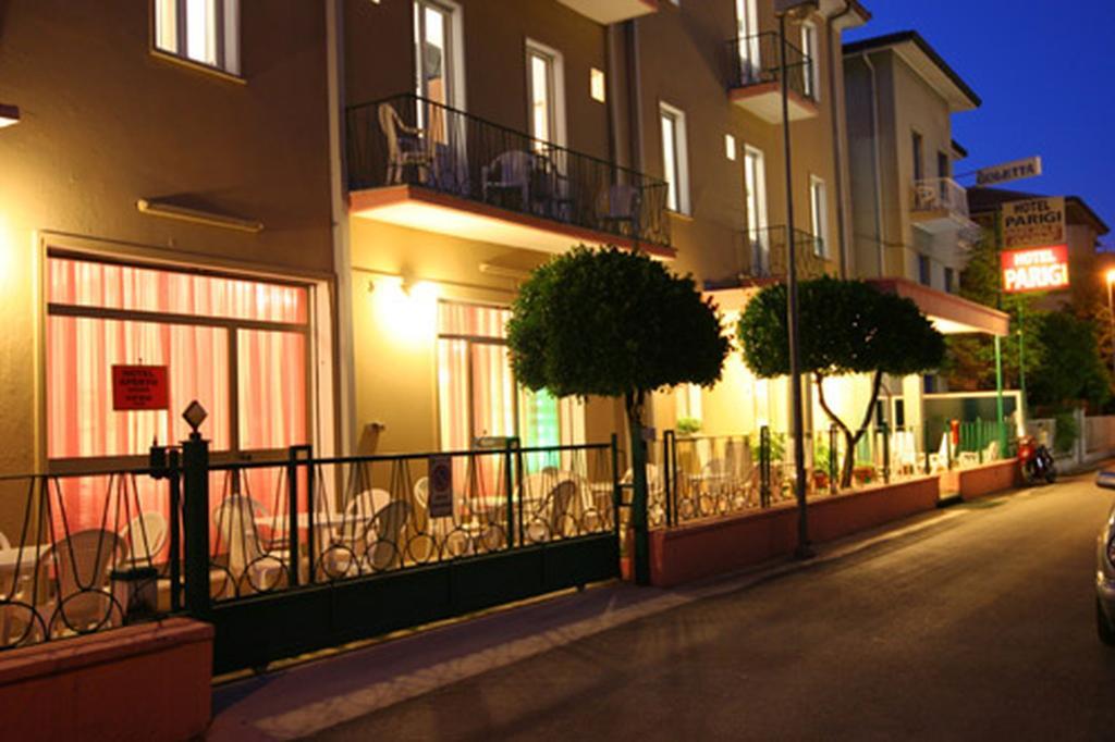 Hotel Parigi Rimini Esterno foto